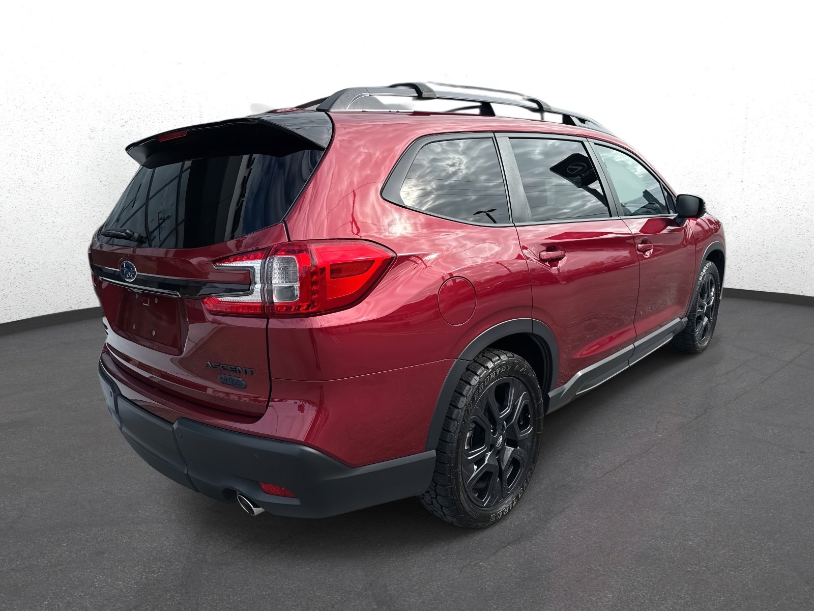 Used 2023 Subaru Ascent Onyx Edition Limited image 3