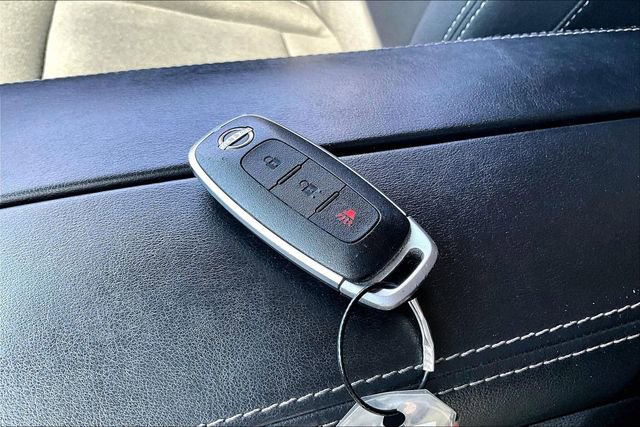 Certified 2024 Nissan Rogue S image 34