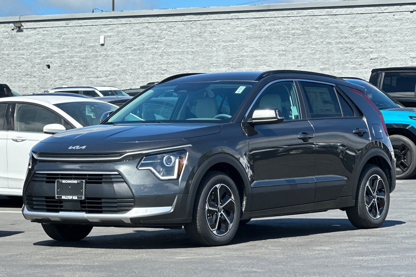 New 2026 Kia Niro EX FWD image 8