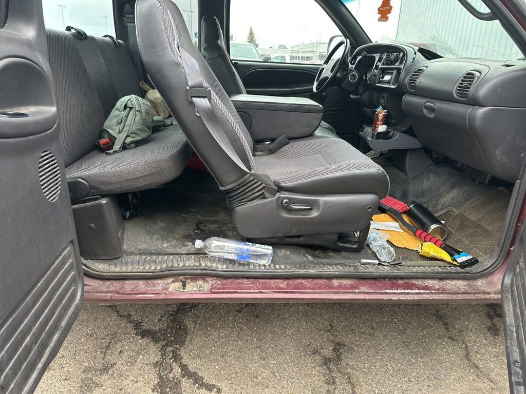 Used 2001 Dodge Ram 1500 Truck ST image 34