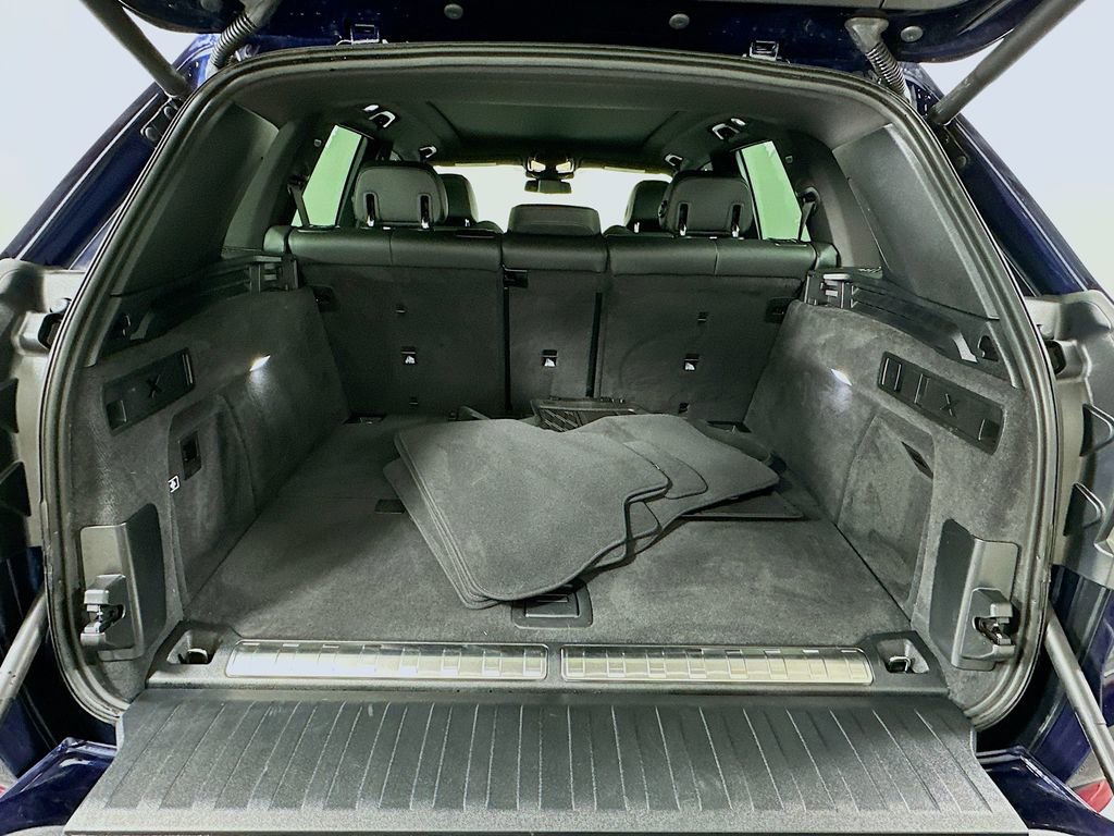 Used 2025 BMW X5 xDrive50e image 27