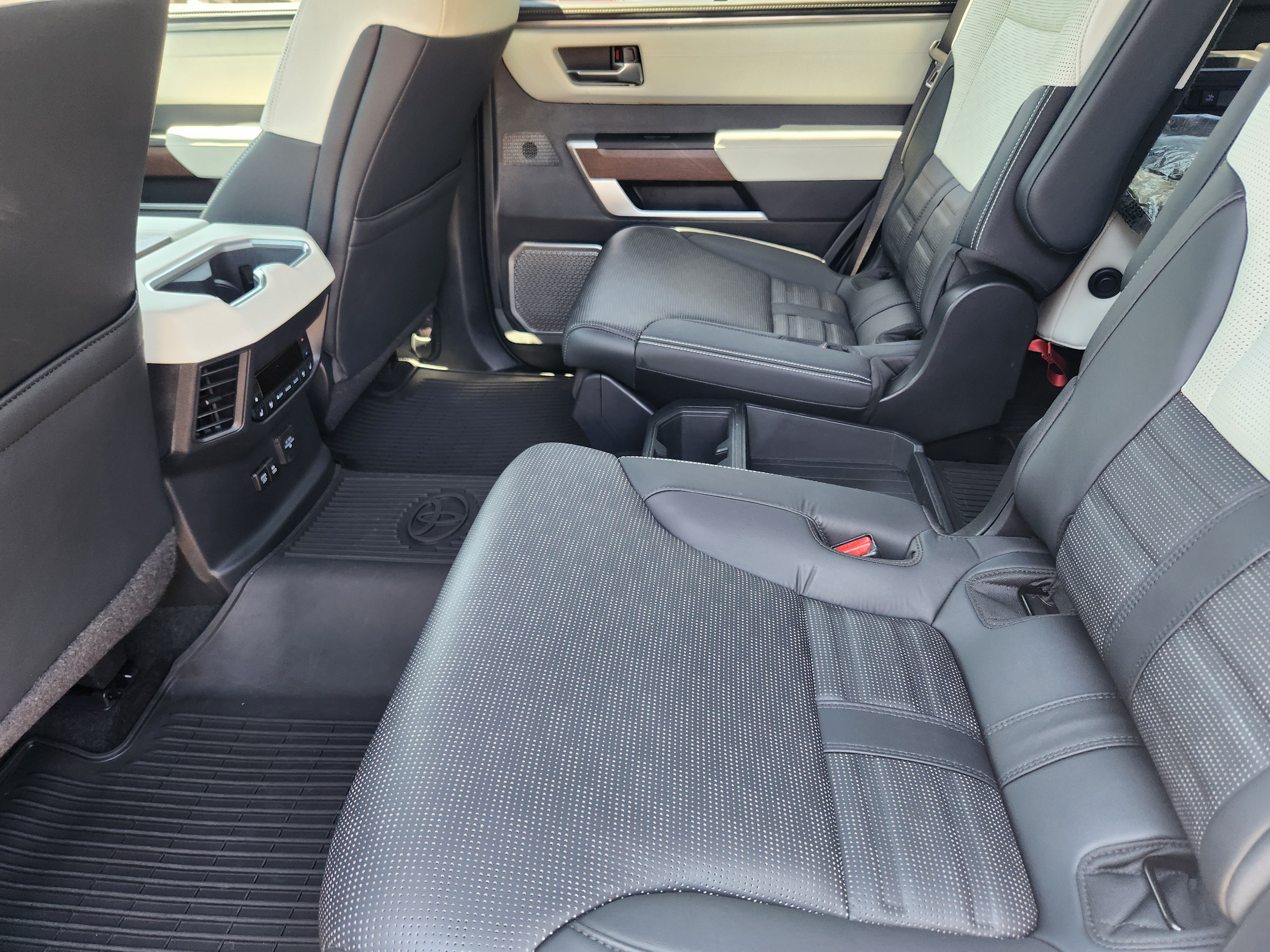 Certified 2024 Toyota Sequoia Capstone AWD/4WD image 23