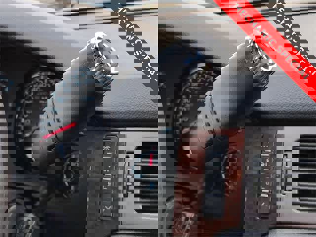 Used 2013 Chevrolet Avalanche LTZ image 31