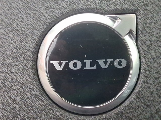 New 2026 Volvo XC90 B6 Plus w/ Protection Package Premier image 12