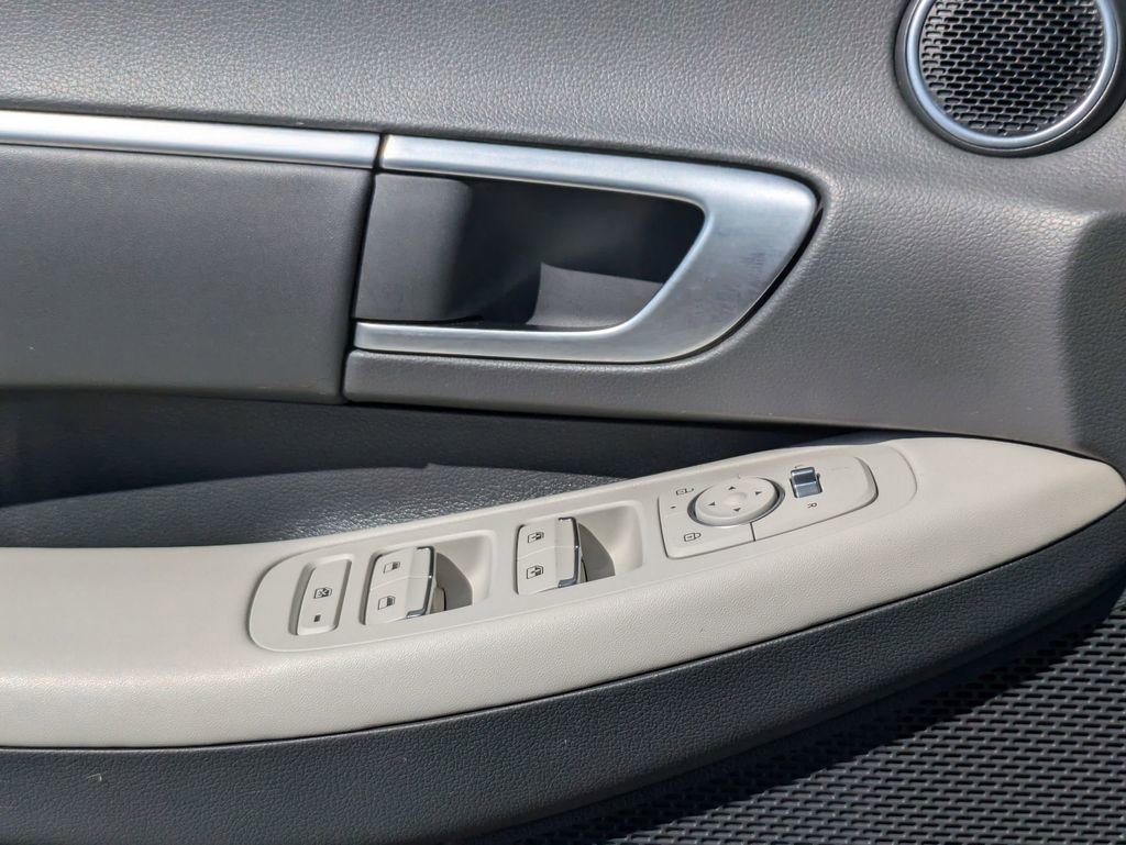 Used 2025 Hyundai Sonata SEL image 13