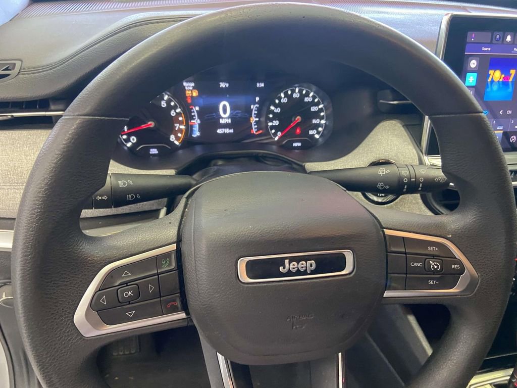 Used 2024 Jeep Compass Sport image 20