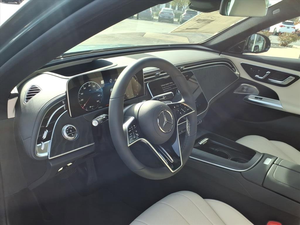 New 2026 Mercedes-Benz E 350 4MATIC Sedan image 17