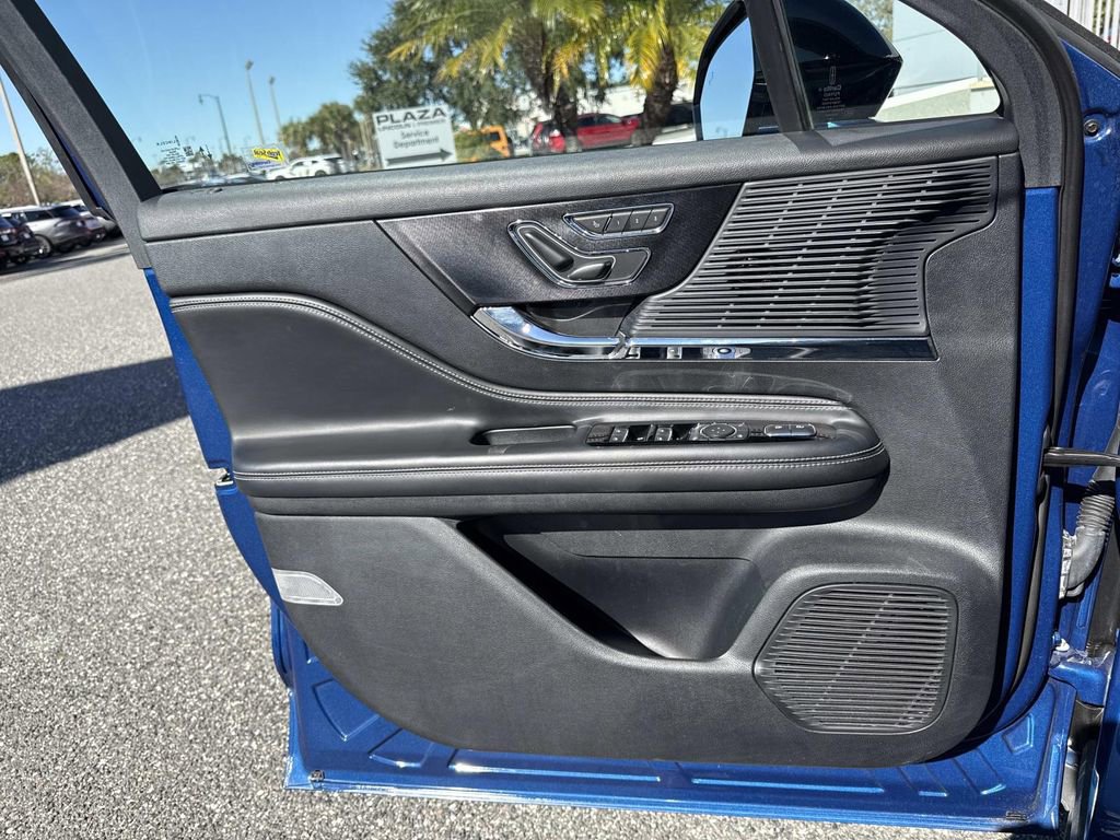 Certified 2020 Lincoln Corsair AWD w/ Premium Package image 18