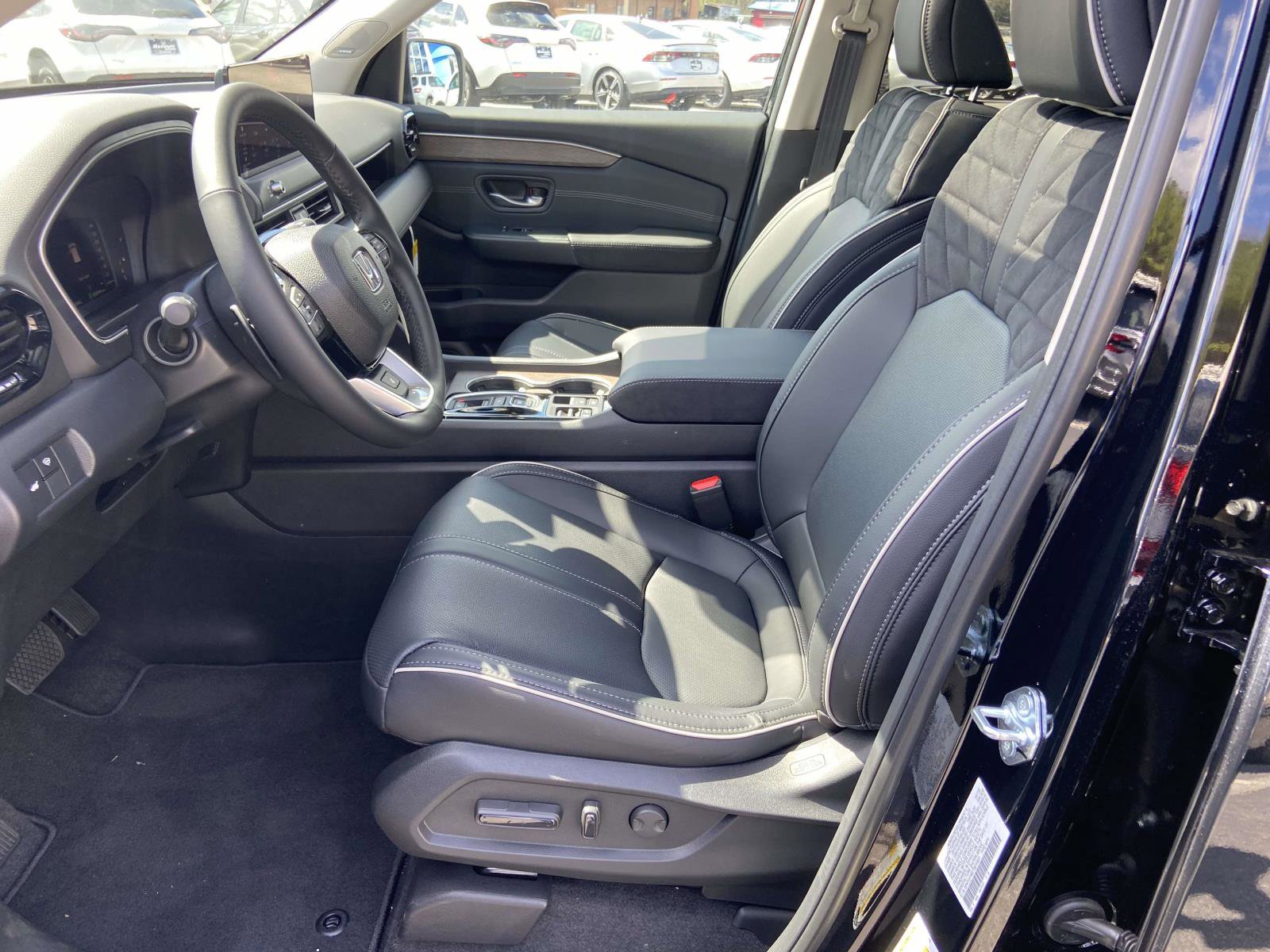 New 2026 Honda Pilot Elite image 8