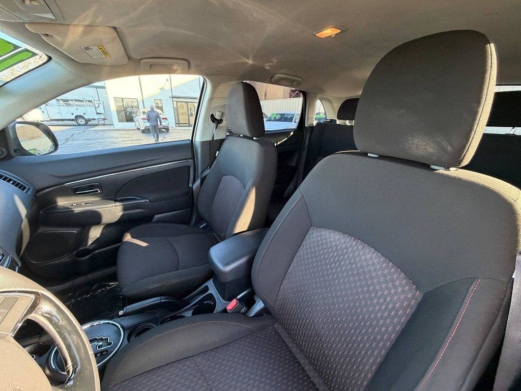 Used 2017 Mitsubishi Outlander Sport LE FWD image 24