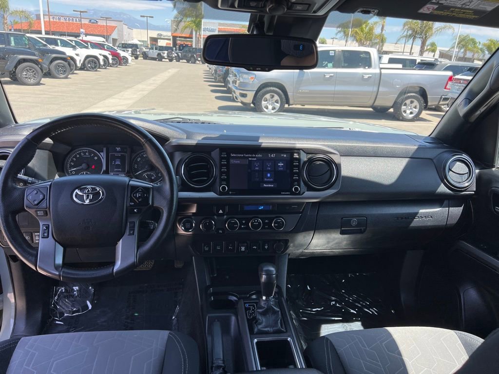 Used 2022 Toyota Tacoma TRD Off-Road w/ Technology Package AWD/4WD image 24