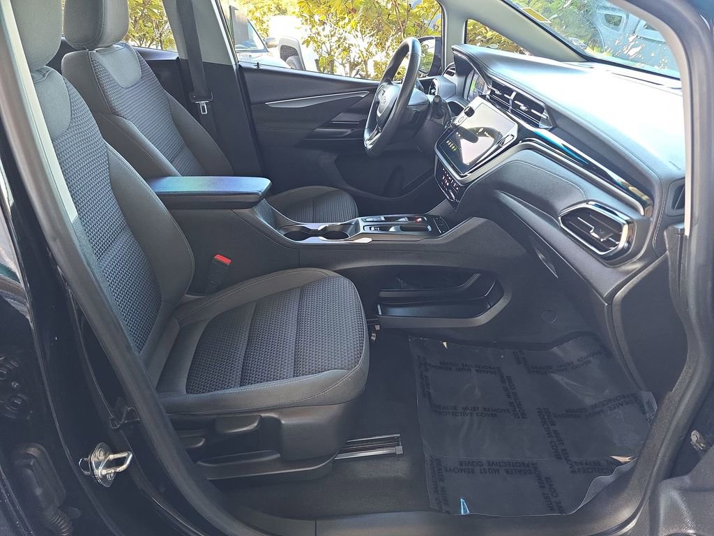 Certified 2023 Chevrolet Bolt LT w/ Driver Confidence Package image 29
