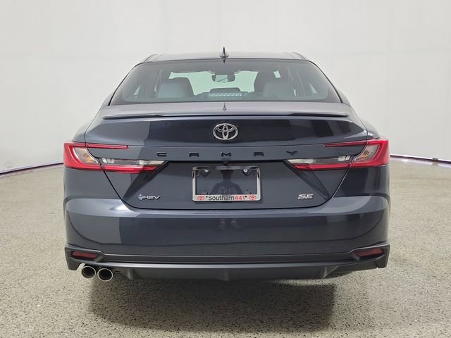 Used 2025 Toyota Camry SE FWD image 6