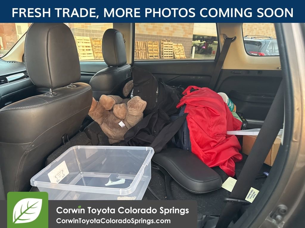 Used 2019 Mitsubishi Outlander AWD image 8