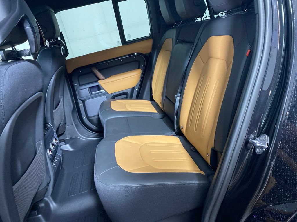 Used 2024 Land Rover Defender 110 X AWD/4WD image 13