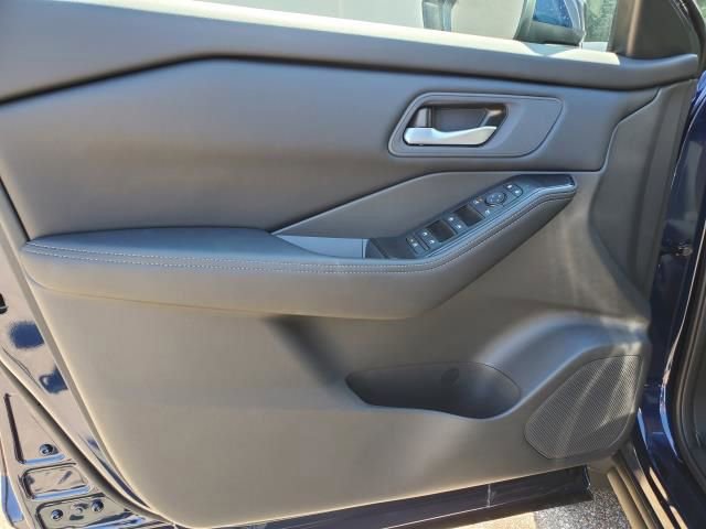 New 2026 Nissan Rogue SV image 12