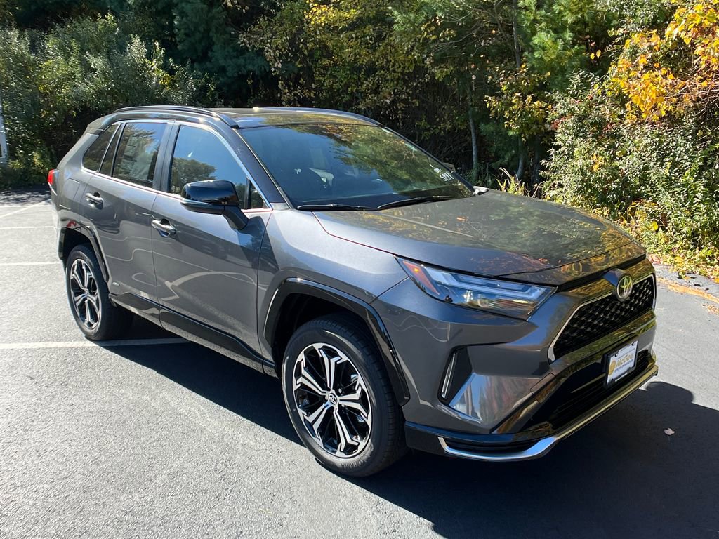 New 2025 Toyota RAV4 XSE w/ Weather Package image 7