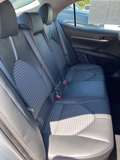 Used 2022 Toyota Camry SE FWD image 13