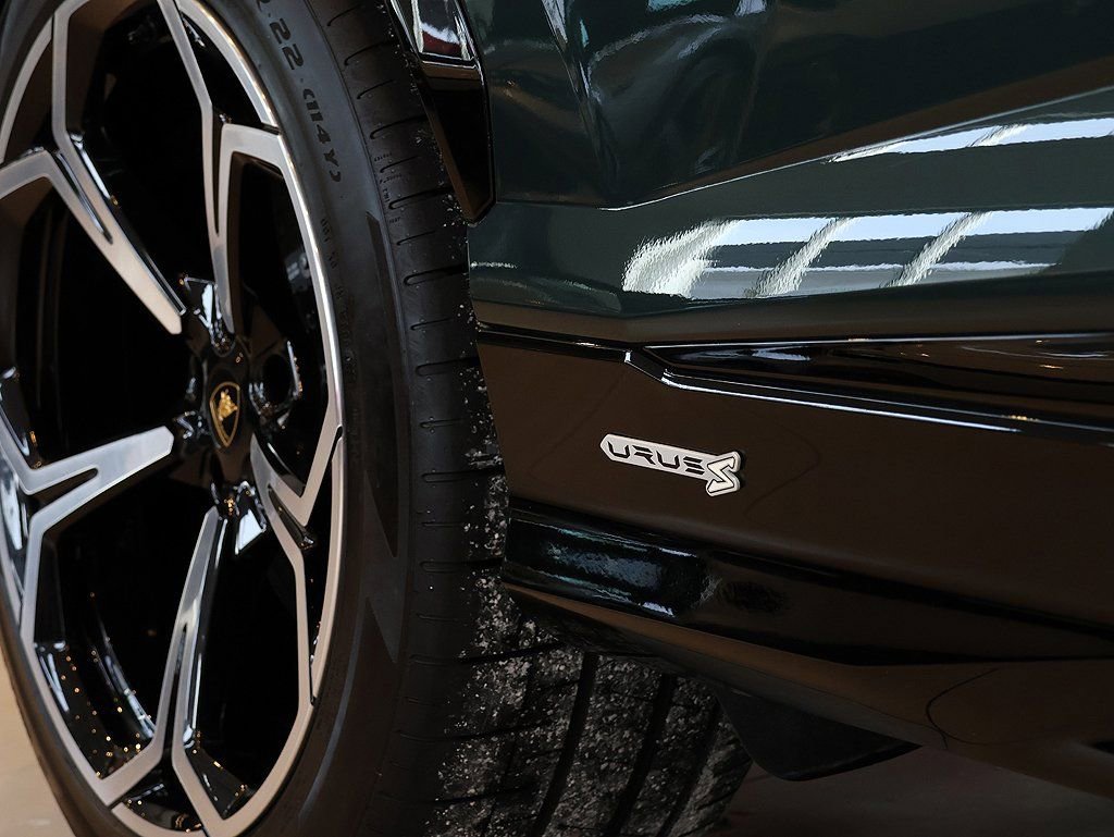 Used 2023 Lamborghini Urus S image 21