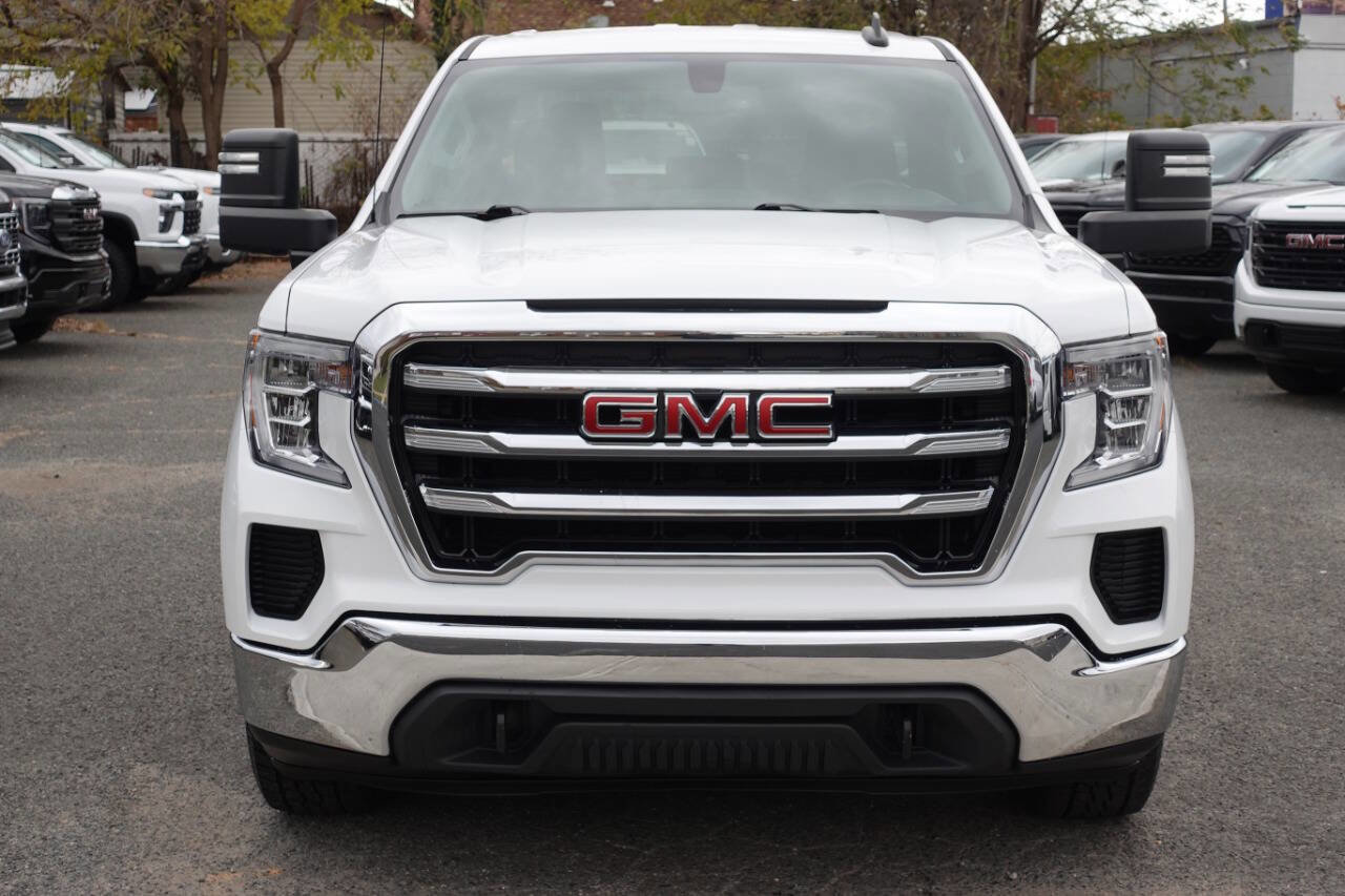 Used 2022 GMC Sierra 1500 SLE w/ X31 Off-Road Package AWD/4WD image 5