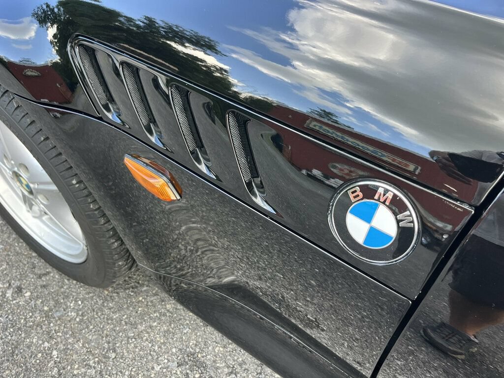 Used 1999 BMW Z3 2.5i RWD image 31