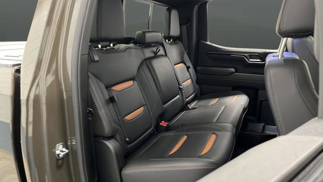 Used 2024 GMC Sierra 1500 AT4 w/ AT4 Premium Package AWD/4WD image 25