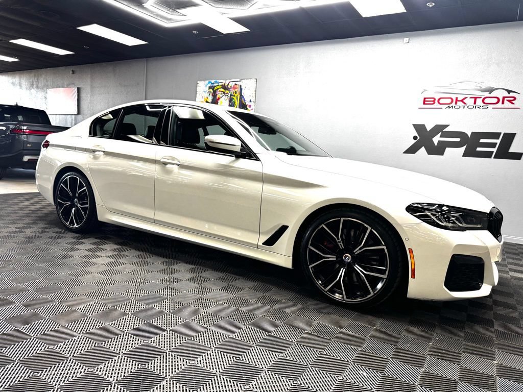 Used 2023 BMW M550i xDrive w/ Executive Package AWD/4WD image 2