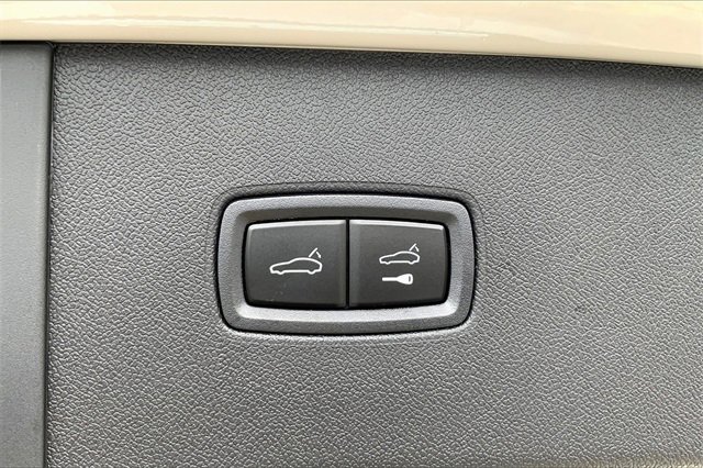 New 2025 Porsche Cayenne GTS image 21