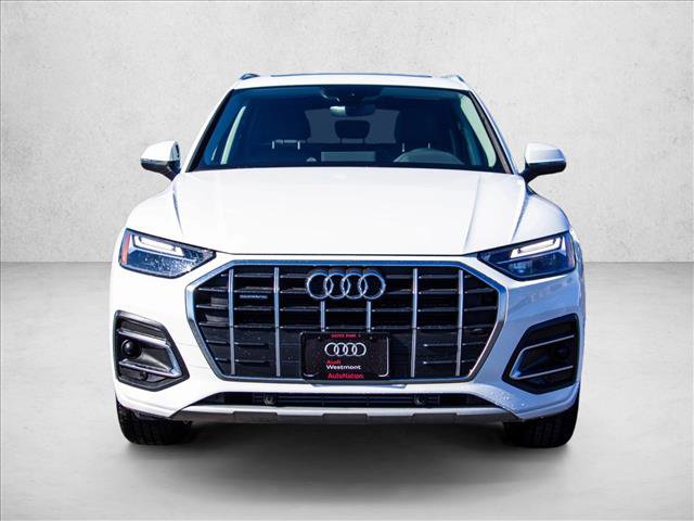 Used 2023 Audi Q5 2.0T Premium w/ Convenience Package image 2