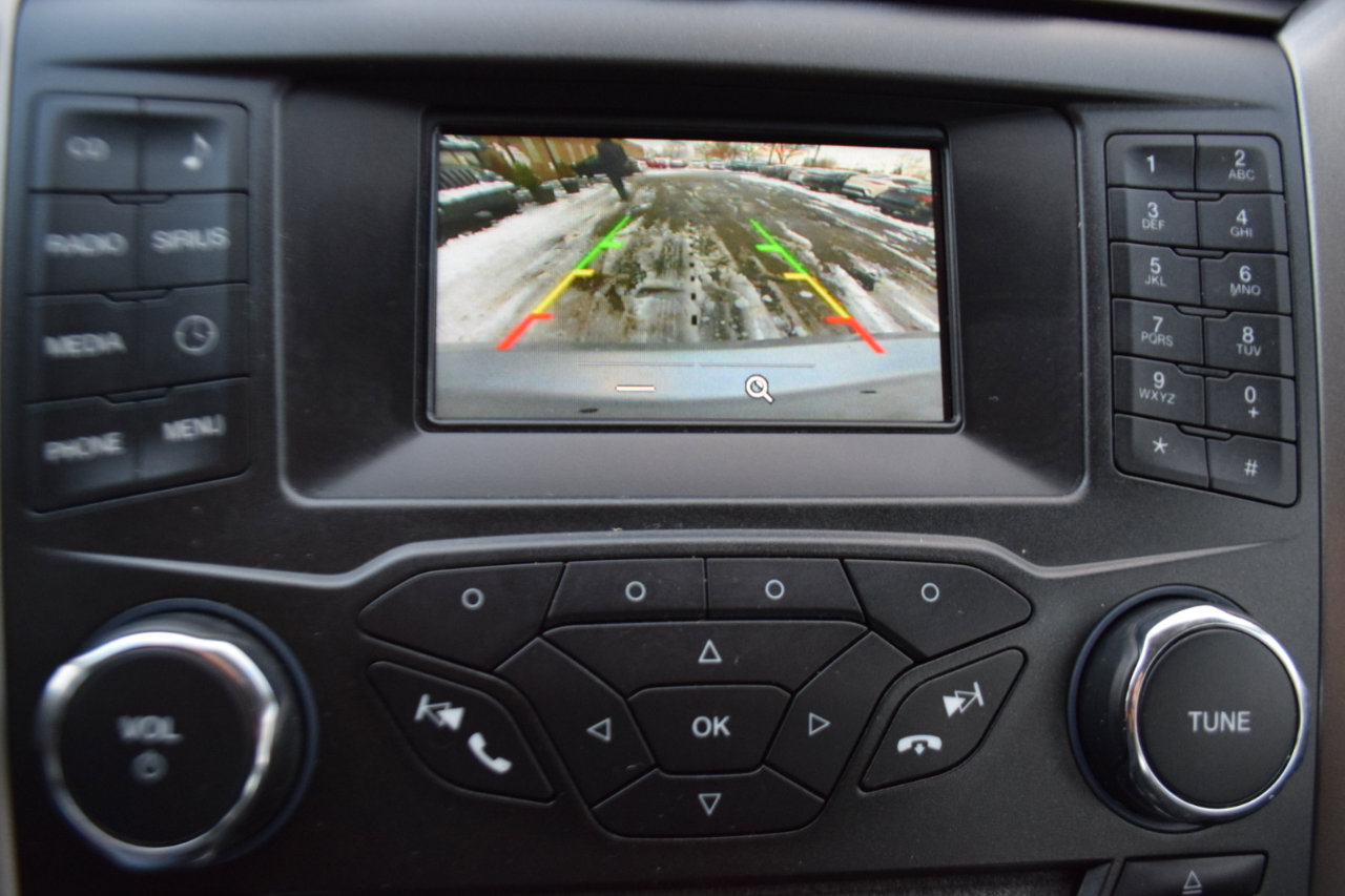 Used 2017 Ford Fusion SE image 16