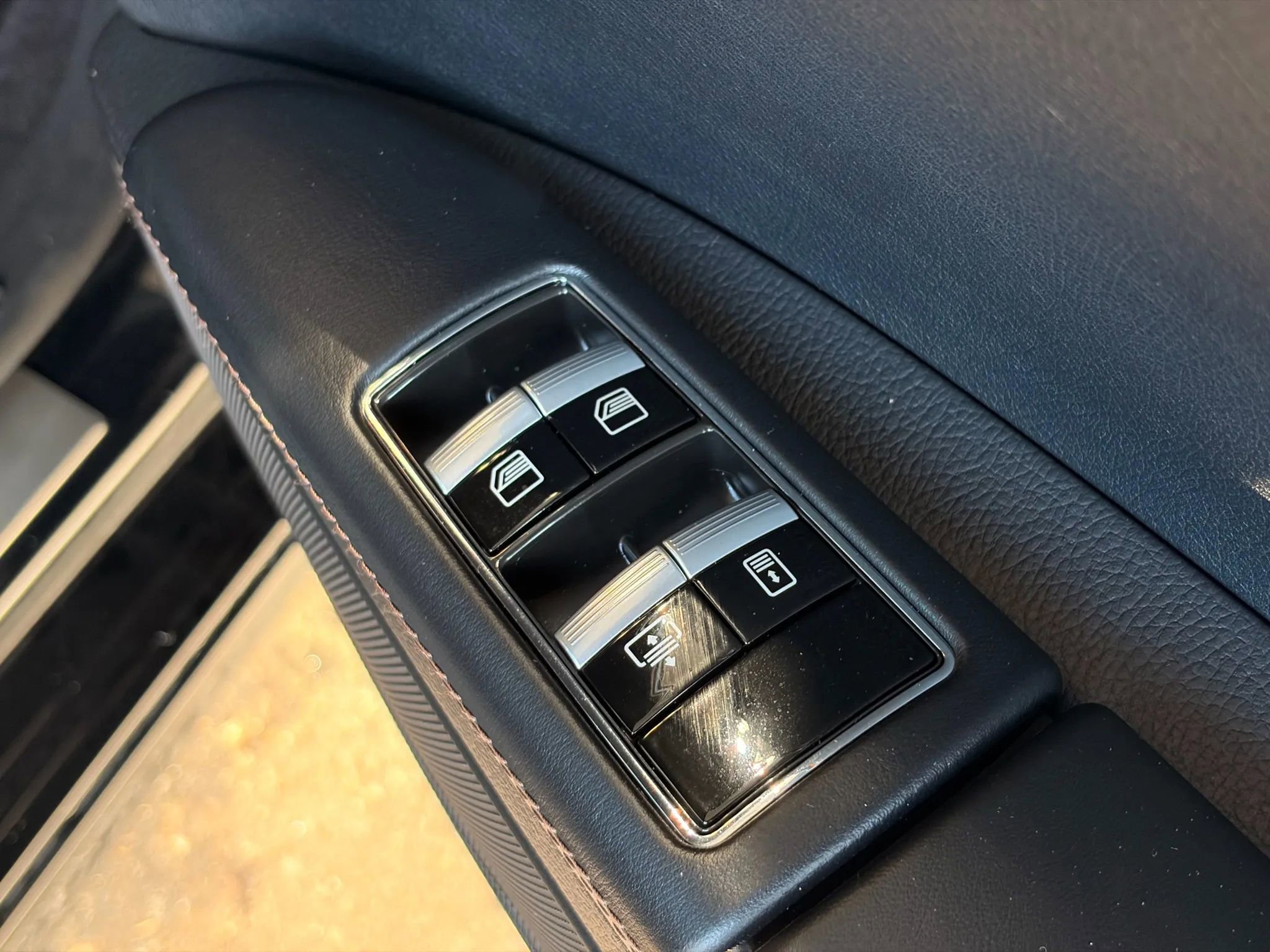 Used 2011 Mercedes-Benz S 63 AMG image 33