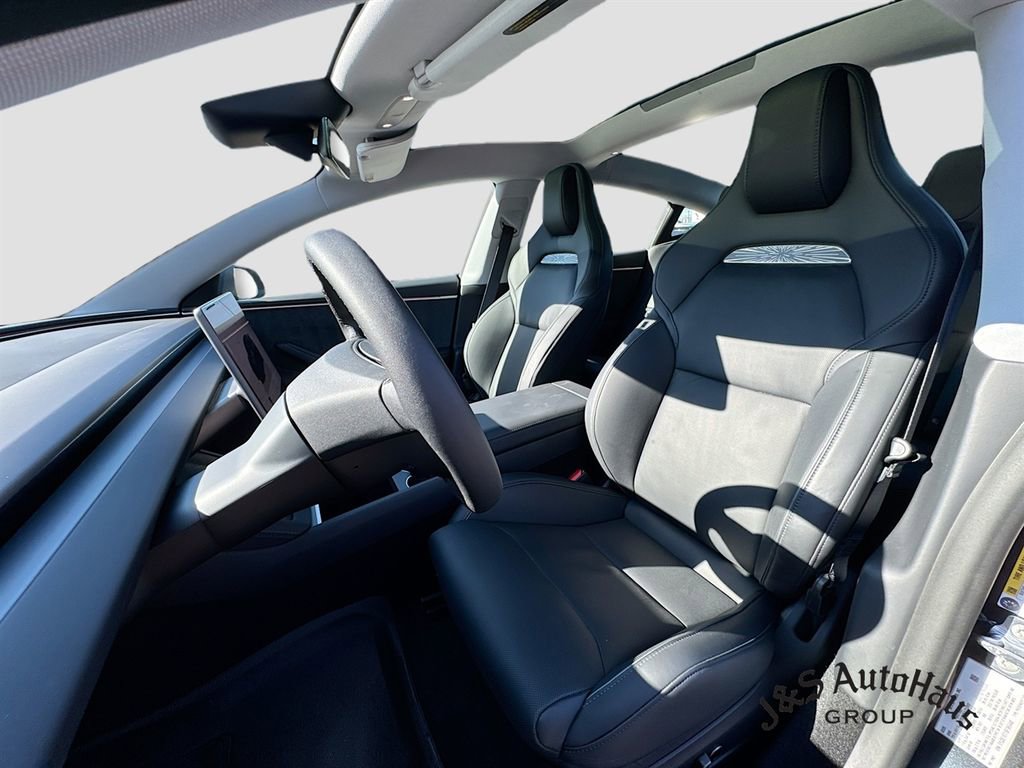 Used 2025 Tesla Model 3 Performance image 11