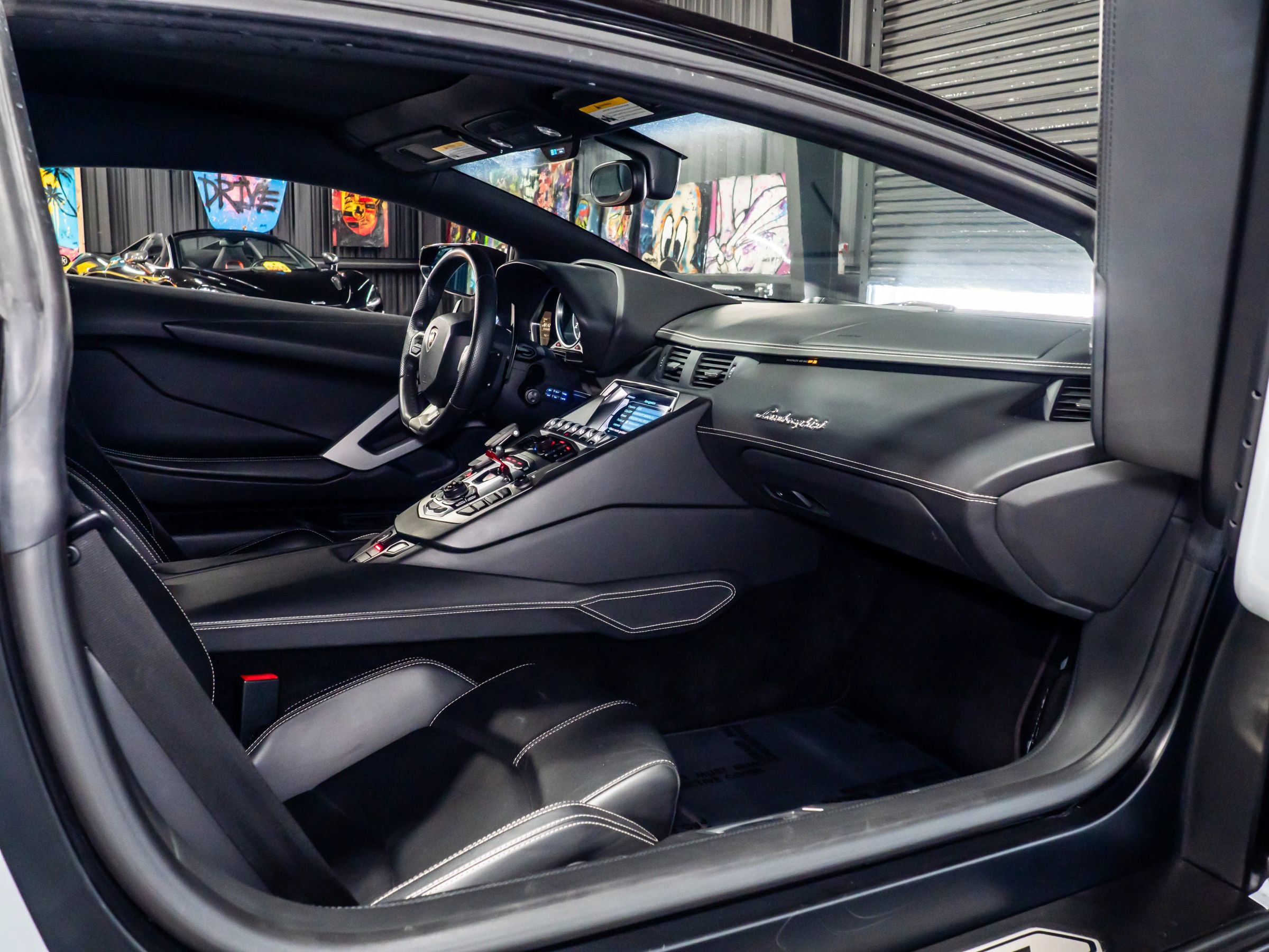 Used 2013 Lamborghini Aventador LP 700-4 image 25
