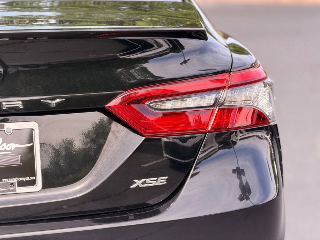 Used 2023 Toyota Camry XSE FWD image 9