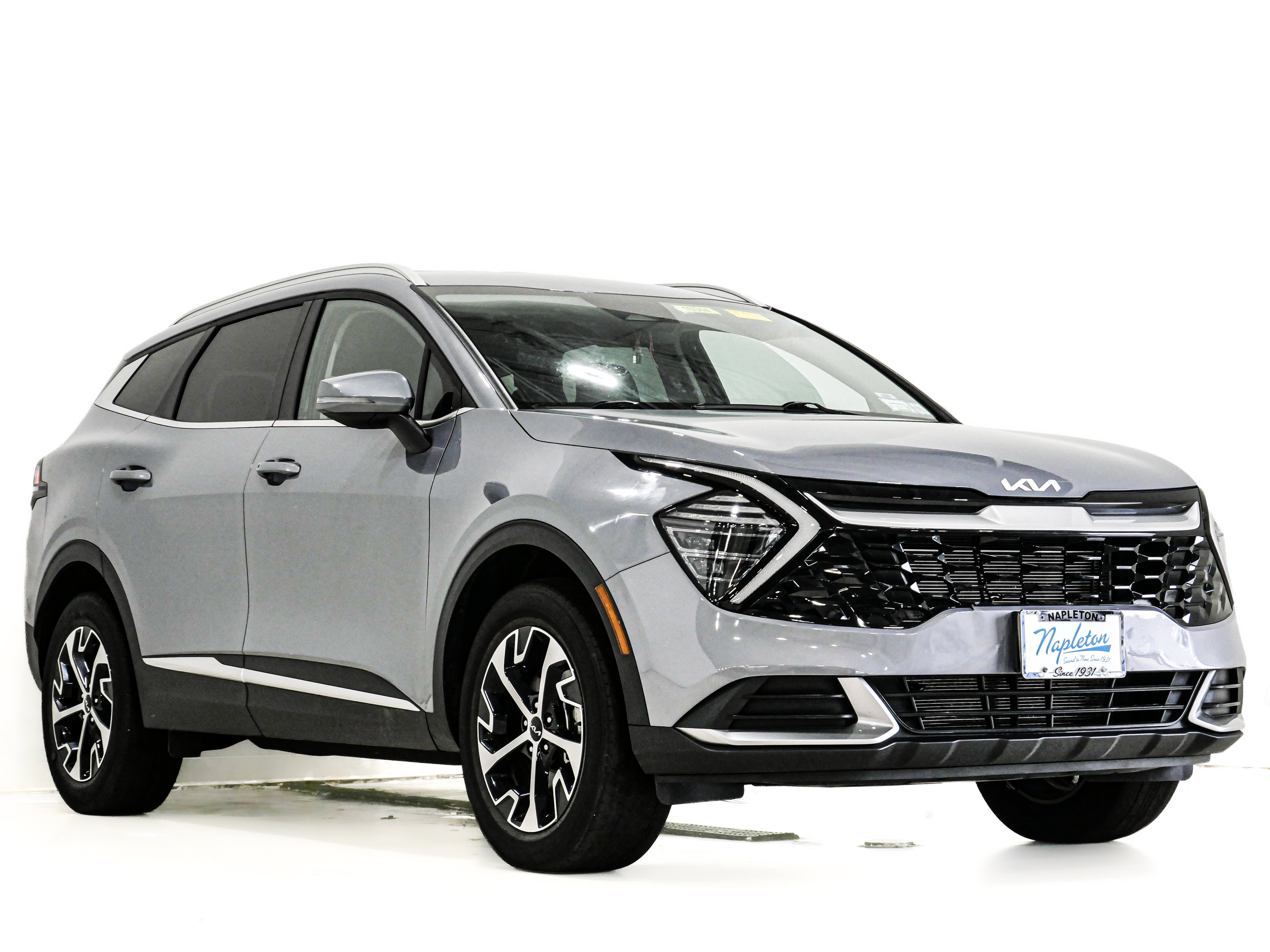 Used 2024 Kia Sportage EX AWD/4WD image 1