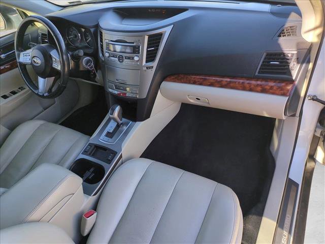 Used 2010 Subaru Outback 3.6R Limited image 20