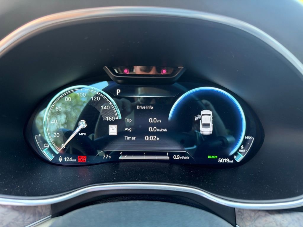 Used 2023 Genesis Electrified G80 image 22