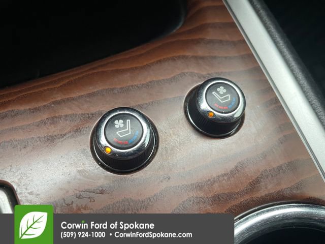 Used 2018 Nissan Pathfinder Platinum image 38