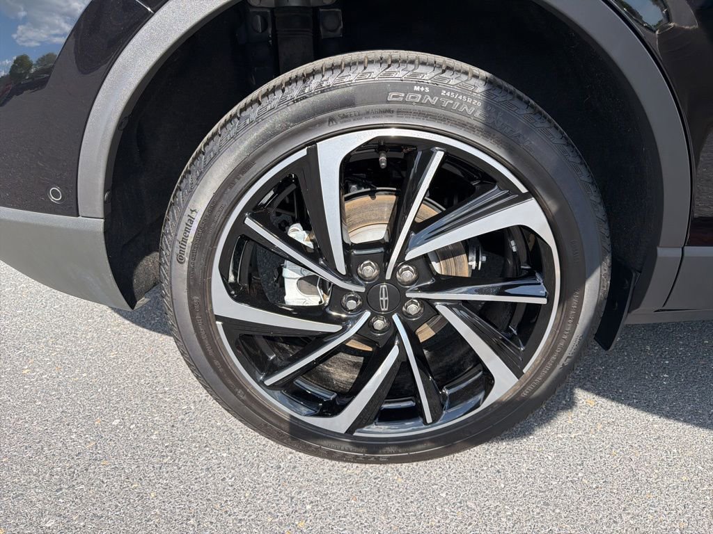 Certified 2023 Lincoln Corsair Reserve w/ Equipment Group 202A AWD/4WD image 12