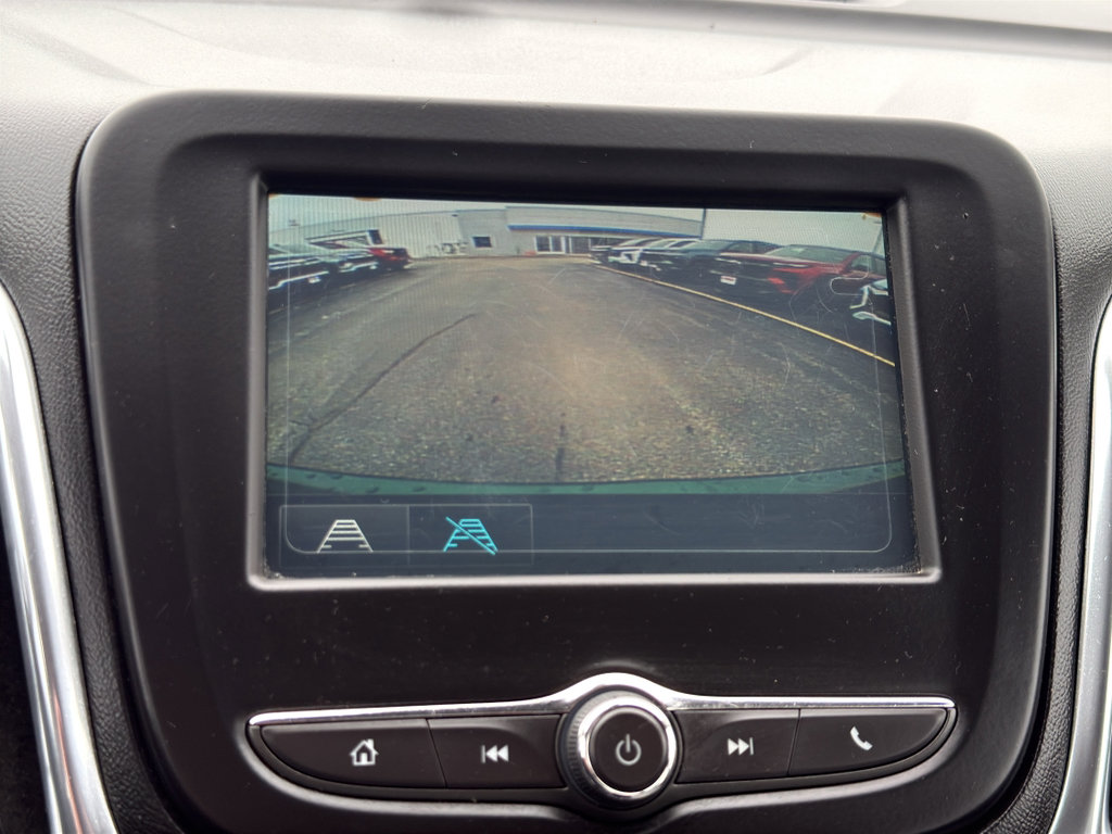 Used 2018 Chevrolet Equinox LS image 18