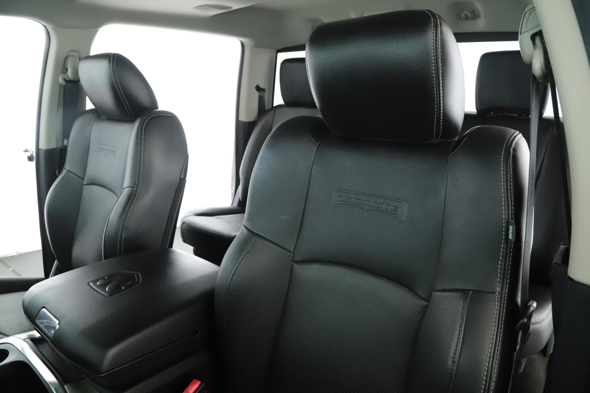 Used 2017 RAM 1500 Laramie w/ Convenience Group image 4