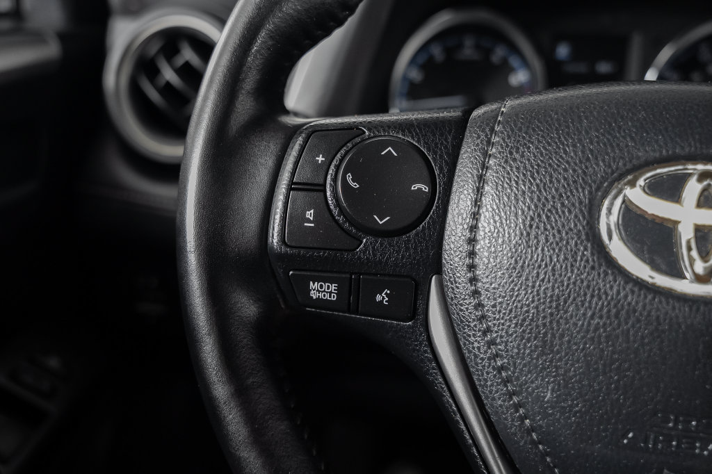 Used 2016 Toyota RAV4 XLE FWD image 27