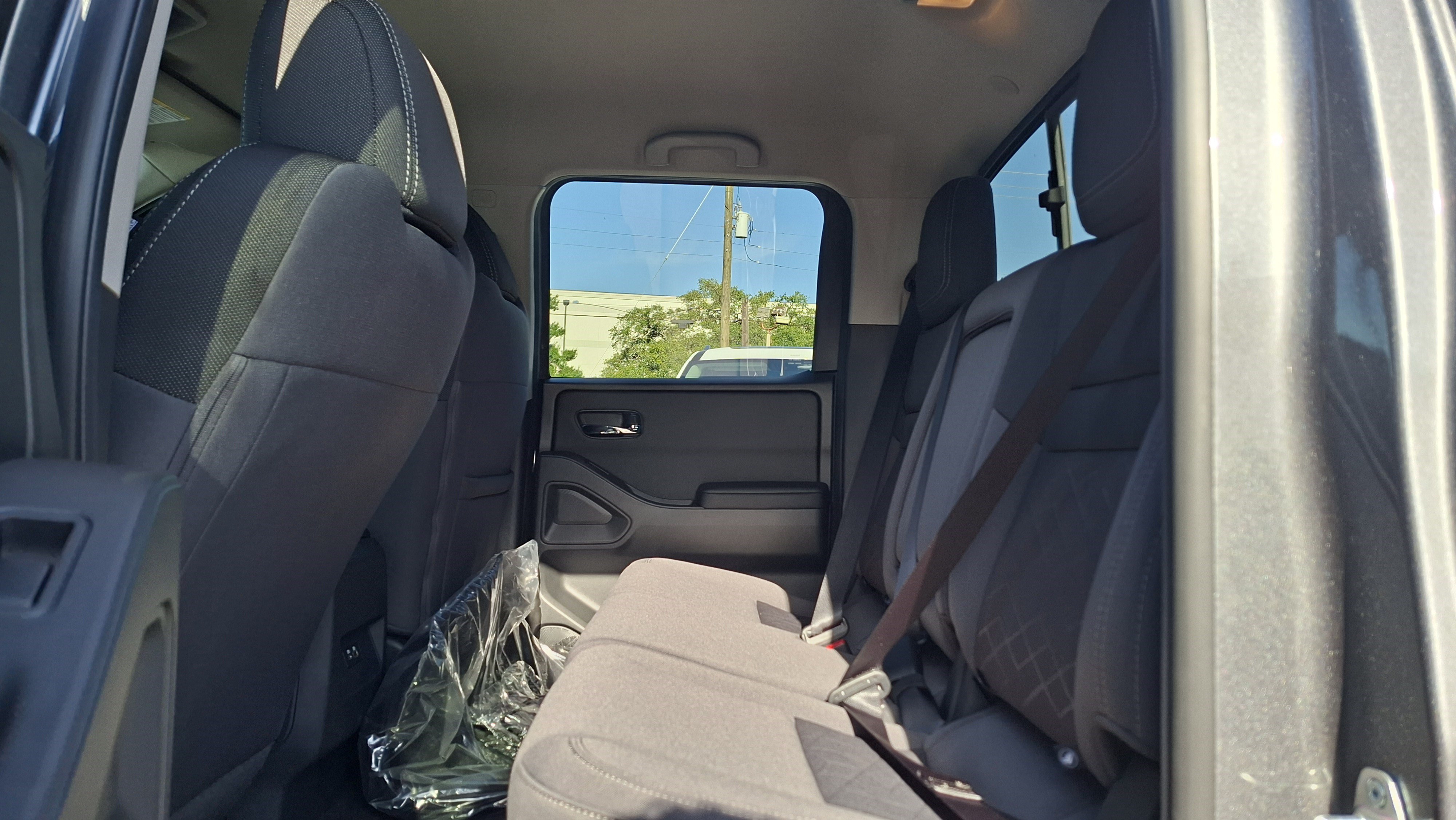 New 2026 Nissan Frontier SV w/ Tow Package AWD/4WD image 15