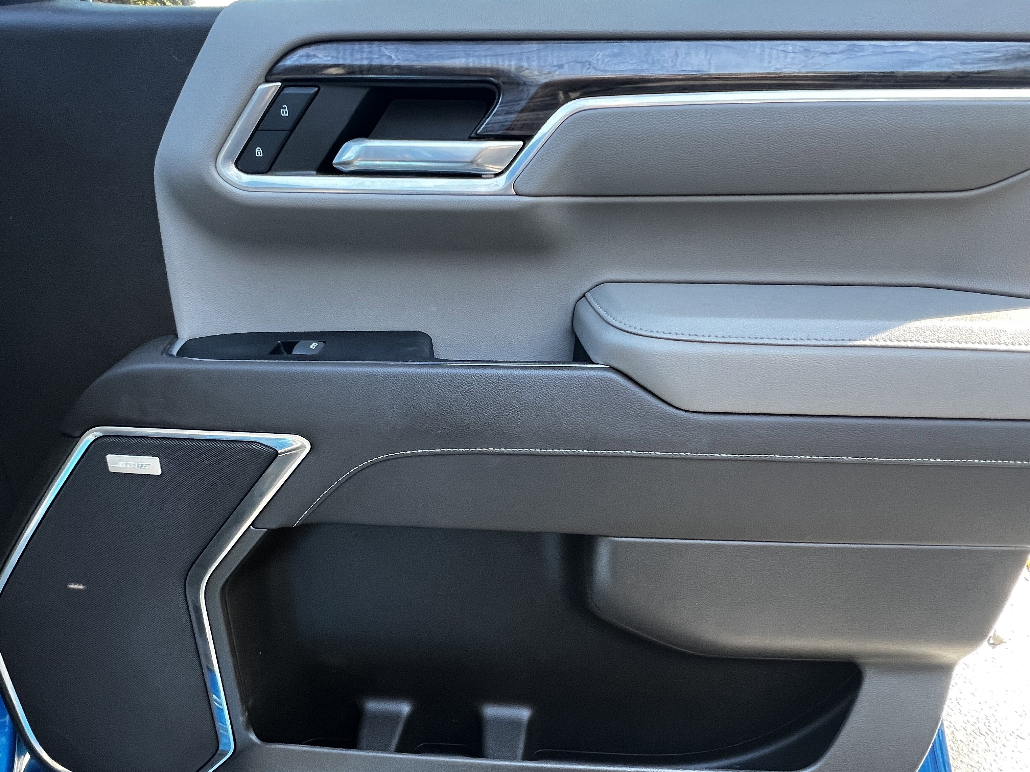 Used 2022 Chevrolet Silverado 1500 LTZ image 42