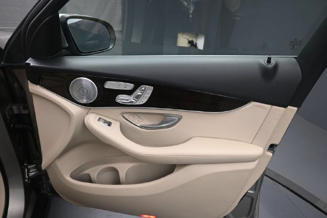 Certified 2020 Mercedes-Benz GLC 300 image 18