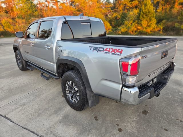 Used 2022 Toyota Tacoma TRD Off-Road image 3