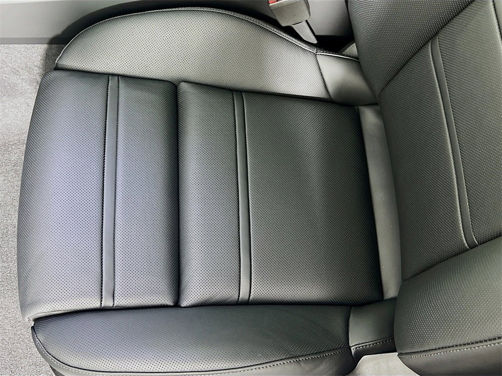 New 2026 Porsche Cayenne S image 22