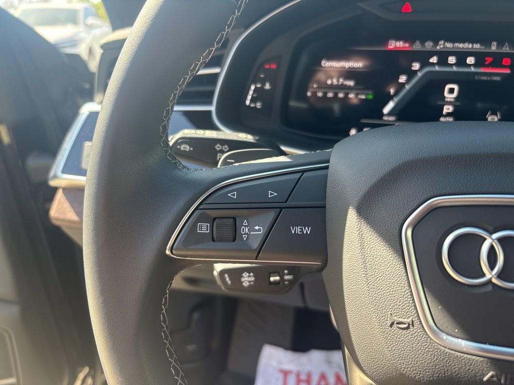 Used 2025 Audi Q8 Premium Plus image 24