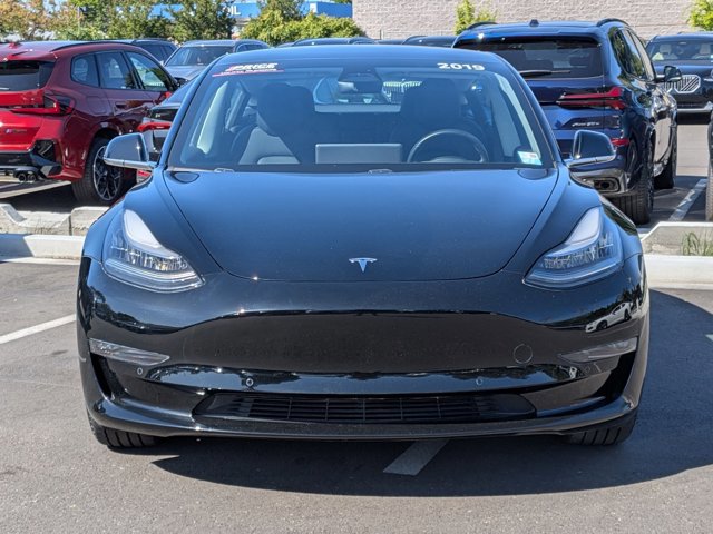 Used 2019 Tesla Model 3 Mid Range video 2