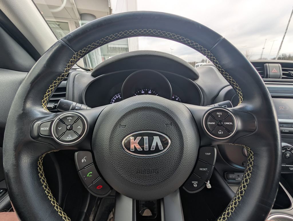 Used 2016 Kia Soul + w/ Designer's Package image 19